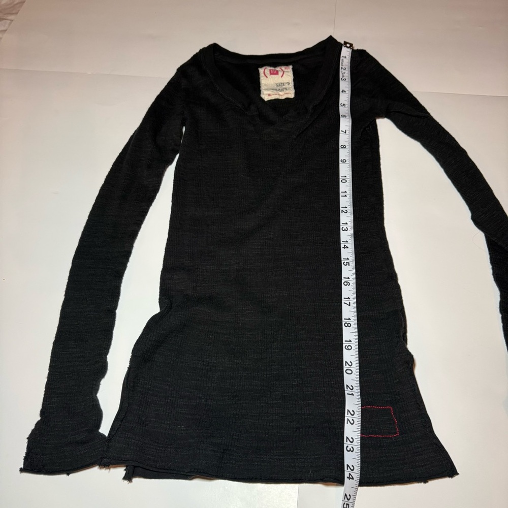 GAP Red Women's Black Long Sleeve Top - Picture 5 of 6